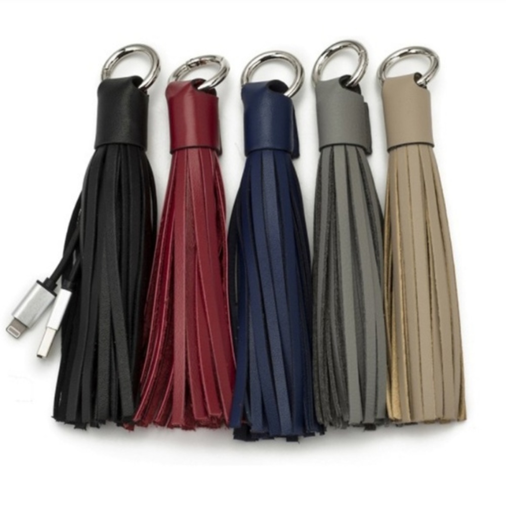 Chic Buds Tassel Power cable with micro USB